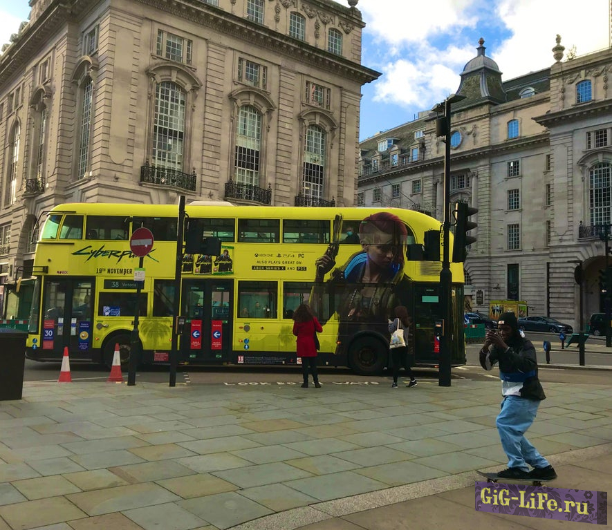 Cyberpunk 2077 — Рекламные баннеры в Лондоне и Париже